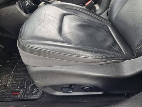 Used 2016 Jeep Renegade Limited FWD image 21