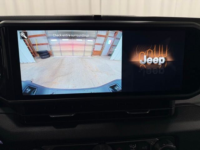 New 2026 Jeep Gladiator Sport AWD/4WD image 18
