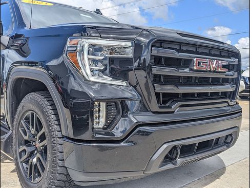 Used 2021 GMC Sierra 1500 Elevation w/ X31 Off-Road Package AWD/4WD image 12