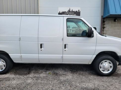 Used 2013 Ford E-150 and Econoline 150 w/ Insulation Pkg RWD image 36