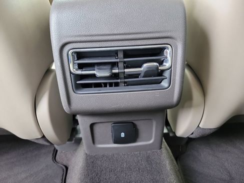 Certified 2022 Lincoln Corsair FWD image 13