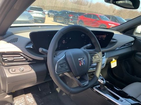 New 2026 Buick Envista Avenir image 14