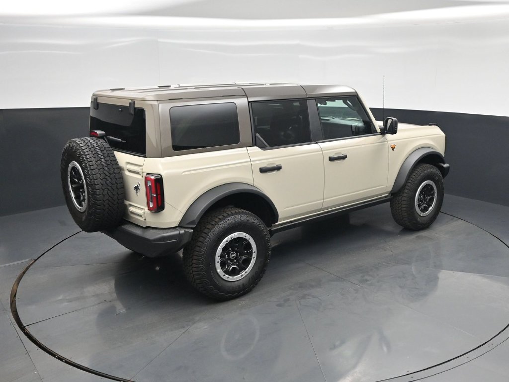 Used 2026 Ford Bronco Badlands AWD/4WD image 38