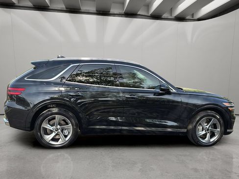 Certified 2026 Genesis GV70 2.5T AWD/4WD image 6