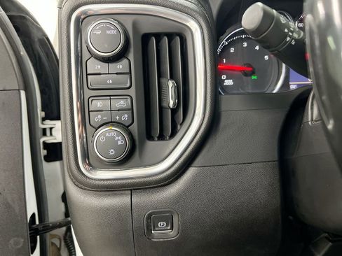 Used 2023 Chevrolet Silverado 2500 LT w/ Convenience Package AWD/4WD image 18