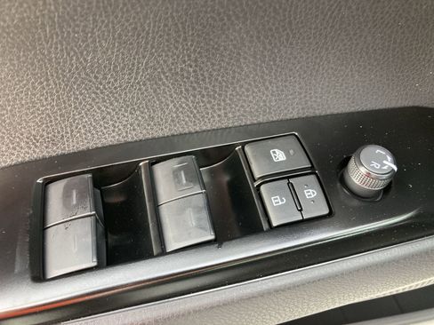 Certified 2026 Toyota Camry SE image 15