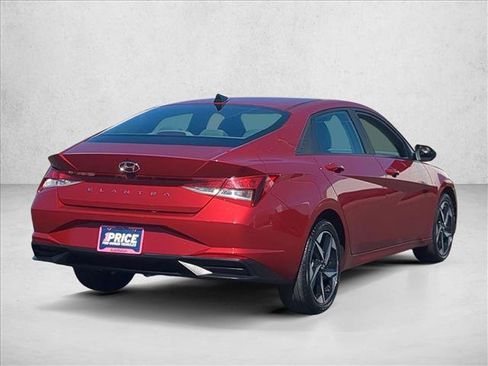 Used 2023 Hyundai Elantra SEL w/ Convenience Package FWD image 5