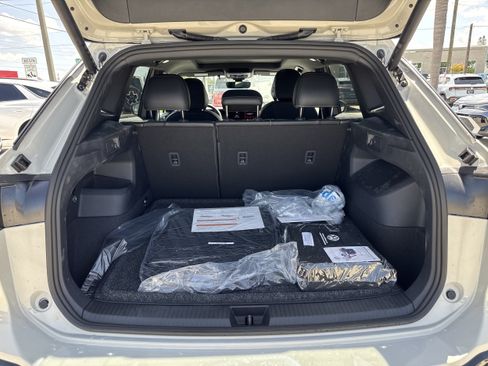 New 2026 Volkswagen Tiguan SE R-Line FWD image 11