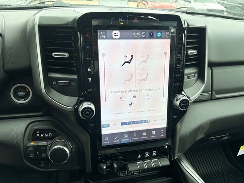 New 2026 RAM 1500 Big Horn AWD/4WD image 18