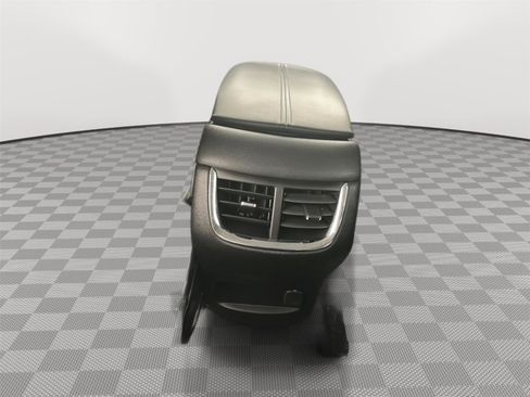 Used 2020 Chevrolet Malibu LT image 20