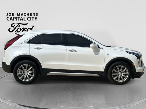 Used 2019 Cadillac XT4 Premium Luxury w/ Cold Weather Package FWD image 3