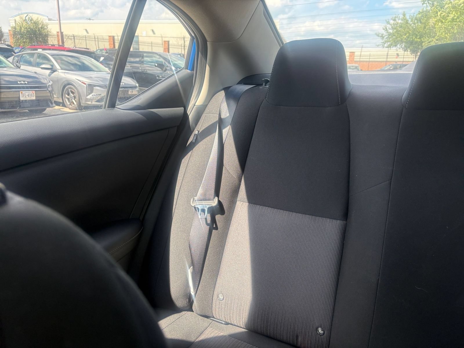 Used 2025 Nissan Sentra SV FWD image 33