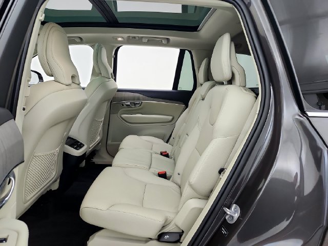 Certified 2024 Volvo XC90 B6 Plus w/ Protection Package Premier AWD/4WD image 30