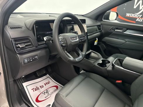 New 2026 GMC Terrain AT4 w/ Technology Package II AWD/4WD image 9
