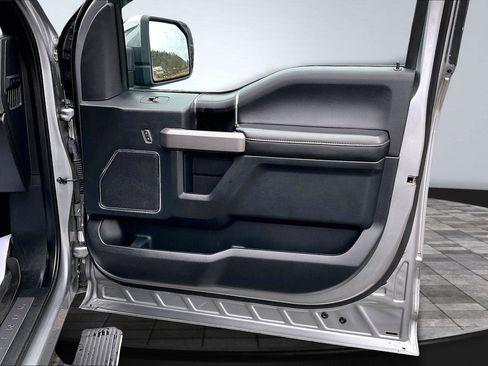 Used 2020 Ford F150 Platinum w/ Equipment Group 701A Luxury image 26