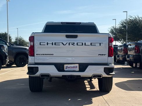 Used 2023 Chevrolet Silverado 1500 RST w/ Redline Edition AWD/4WD image 9