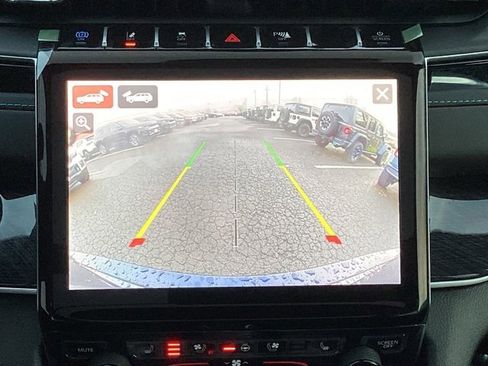 New 2024 Jeep Grand Cherokee Trailhawk w/ Advanced Protech Group II image 15