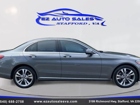 Used 2020 Mercedes-Benz C 300 4MATIC Sedan image 4