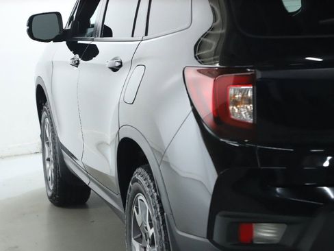 Used 2023 Honda Passport TrailSport image 42