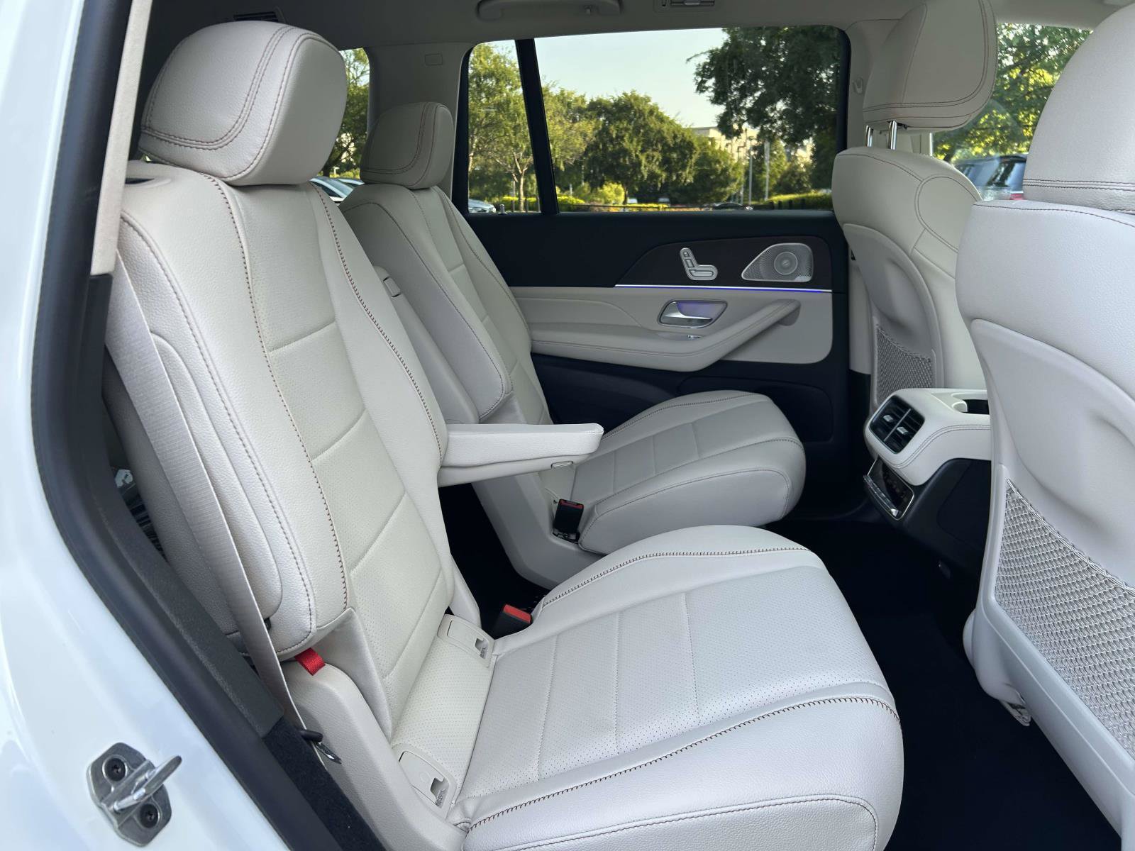New 2027 Mercedes-Benz GLS 450 4MATIC image 44