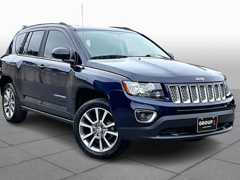 Used 2016 Jeep Compass High Altitude image 2