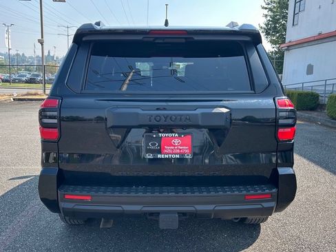 Certified 2025 Toyota 4Runner SR5 AWD/4WD image 6