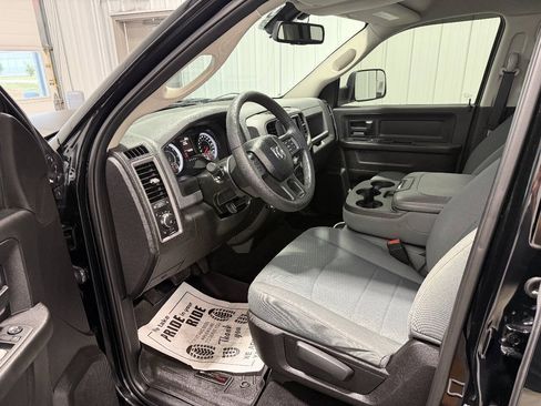 Used 2019 RAM 1500 Express w/ Wheel & Sound Group AWD/4WD image 9