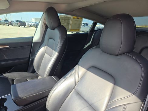 Used 2021 Tesla Model 3 Long Range AWD/4WD image 9