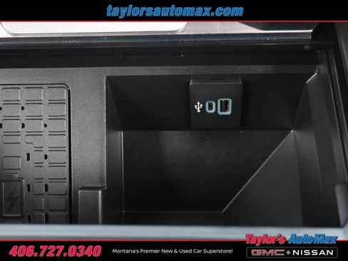 Used 2023 Ford F350 Platinum w/ Tremor Off-Road Package AWD/4WD image 31