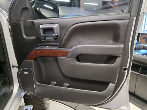 Used 2018 GMC Sierra 1500 SLT image 34