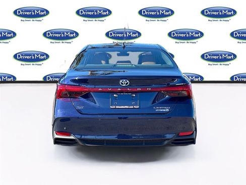 Used 2022 Toyota Avalon Limited w/ Advanced Safety Package image 6