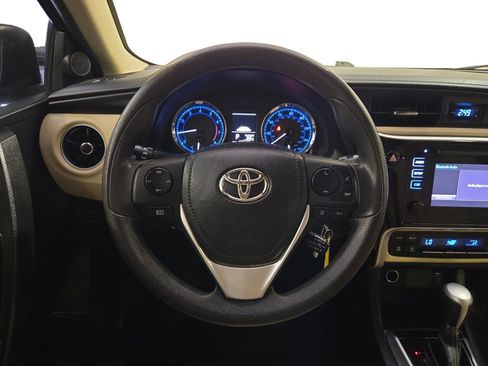Used 2018 Toyota Corolla LE FWD image 22