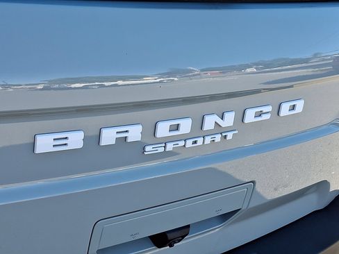 Used 2022 Ford Bronco Sport Outer Banks w/ Tech Package AWD/4WD image 30