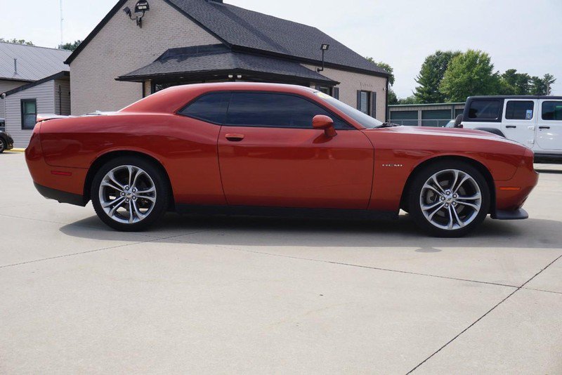 Used 2021 Dodge Challenger R/T RWD image 2