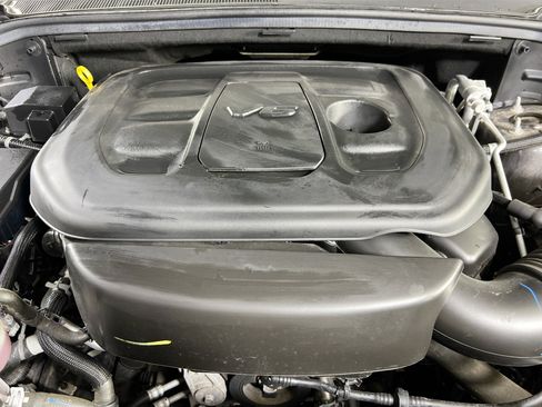 Used 2021 Jeep Grand Cherokee Laredo X image 29