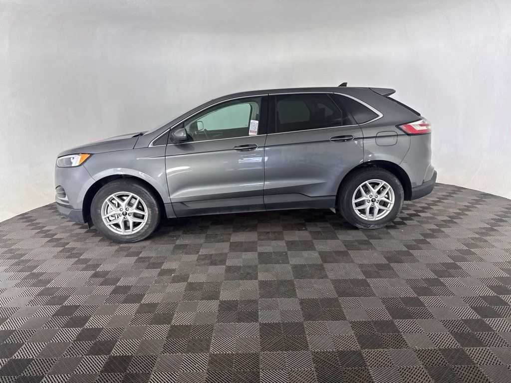 Used 2023 Ford Edge SEL AWD/4WD image 9