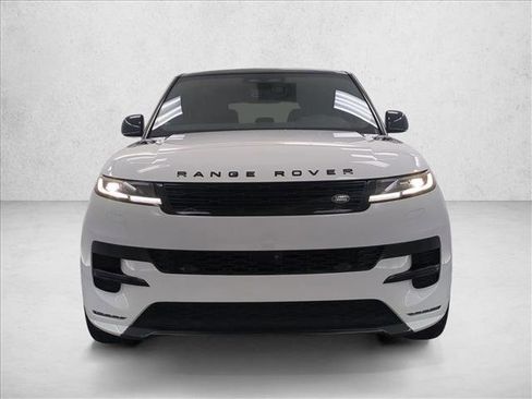 Used 2025 Land Rover Range Rover Sport Dynamic SE AWD/4WD image 2