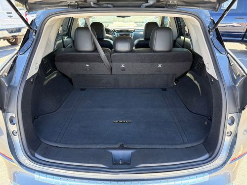 Used 2022 Nissan Murano SV image 18
