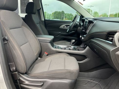 Used 2020 Chevrolet Traverse LS FWD image 32