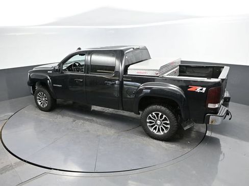 Used 2010 GMC Sierra 1500 SLT w/ All-Terrain Package AWD/4WD image 40