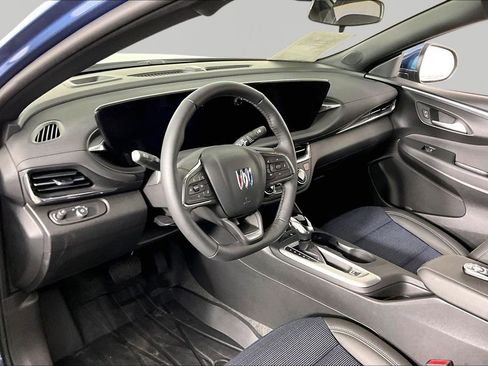 Certified 2026 Buick Envista Sport Touring w/ Convenience I Package FWD image 16