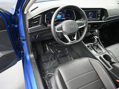 Used 2024 Volkswagen Jetta SE w/ Panoramic Sunroof Package FWD image 14
