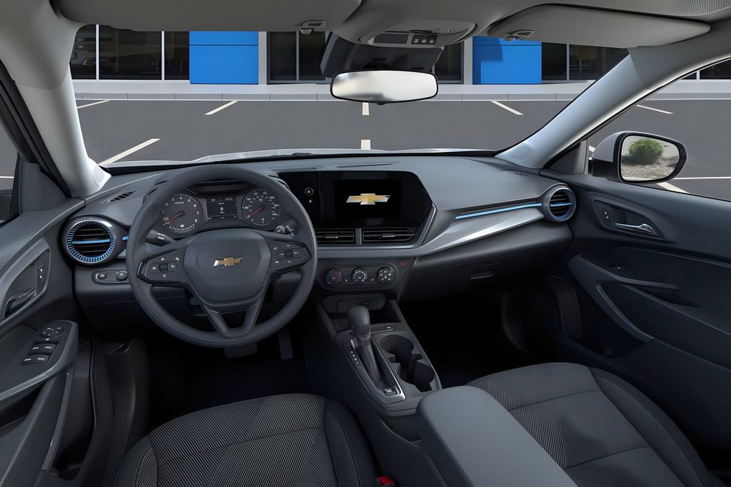 New 2026 Chevrolet Trax LS w/ LS Convenience Package FWD image 18