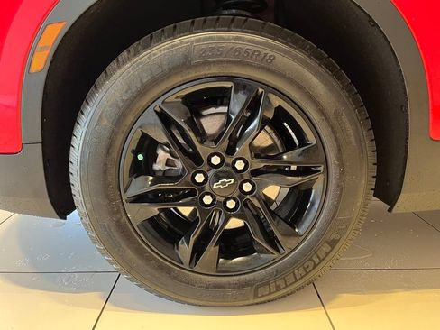 Used 2022 Chevrolet Blazer LT w/ Midnight/Sport Edition AWD/4WD image 17