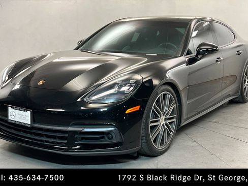 Used 2017 Porsche Panamera 4 AWD/4WD image 1