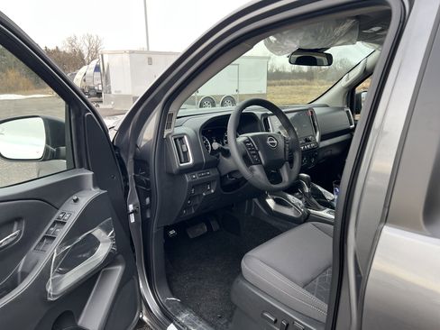 New 2026 Nissan Frontier SV w/ SV Convenience Package image 2