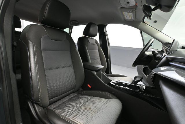 Used 2025 Chevrolet Trax LT w/ Driver Confidence Package FWD image 38