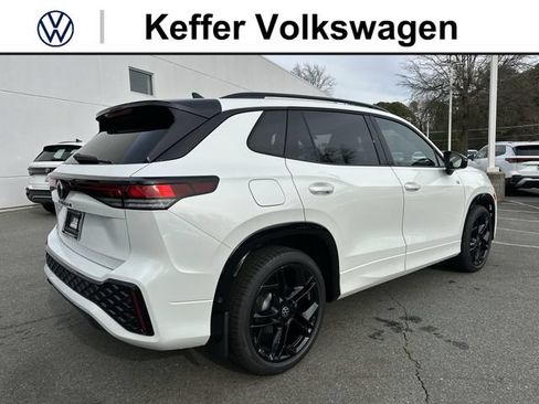 New 2026 Volkswagen Tiguan SE R-Line FWD image 5