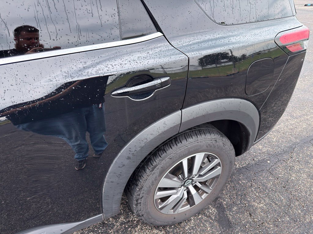 Used 2026 Nissan Pathfinder SL AWD/4WD image 18