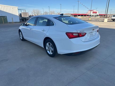 Used 2025 Chevrolet Malibu LS image 28